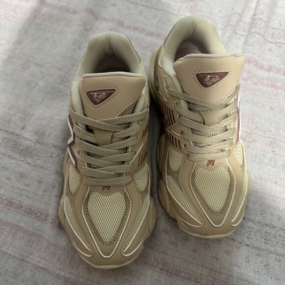 New Balance 9060 GS Cream Bone Sparrow Sports Sneaker - Picture 3 of 9